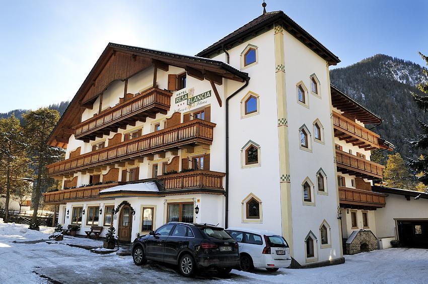 Hotel Resa Blancia San Vigilio Di Marebbe Exterior foto